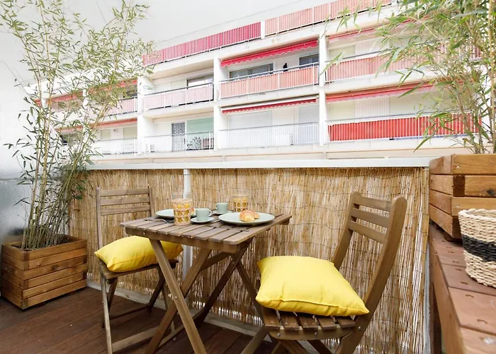 Hippie Palm Yourhosthelper Apartment Cannes